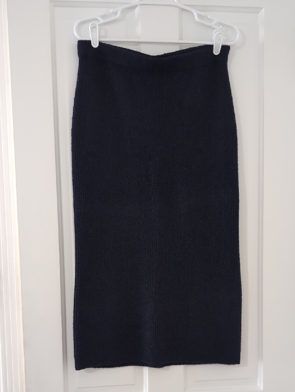 Brand new Vince Navy Knit Pencil Skirt - Women's